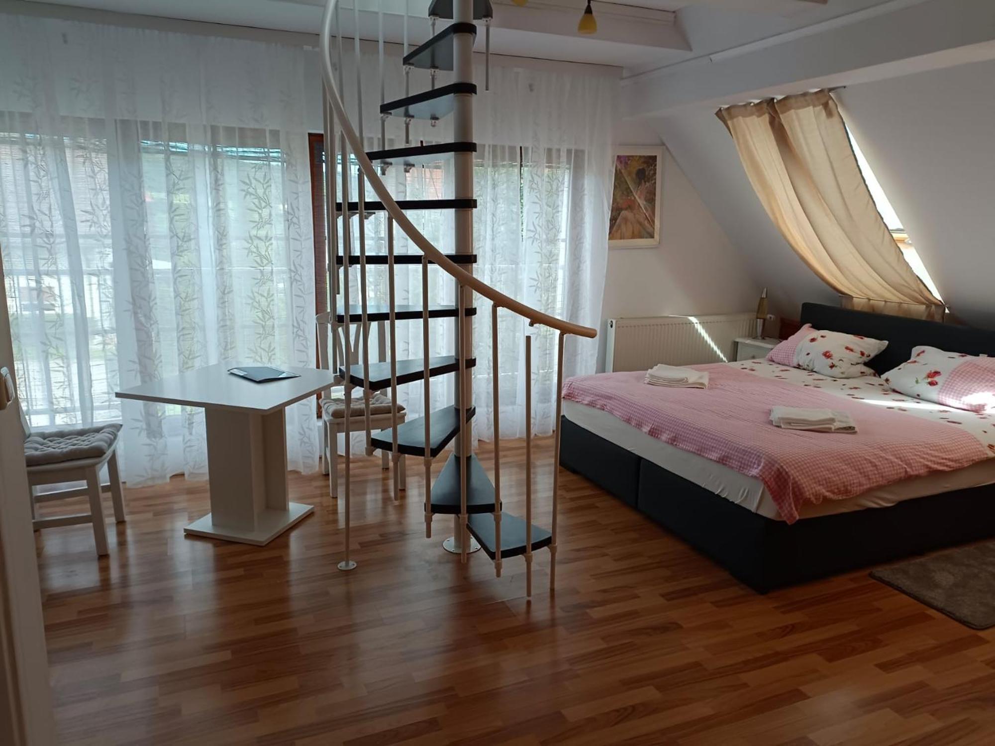 Pension Donaublick Grein 2 In Stifterstrasse 19A Kültér fotó